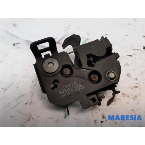 Alfa Romeo - Giulia - Bonnet lock mechanism