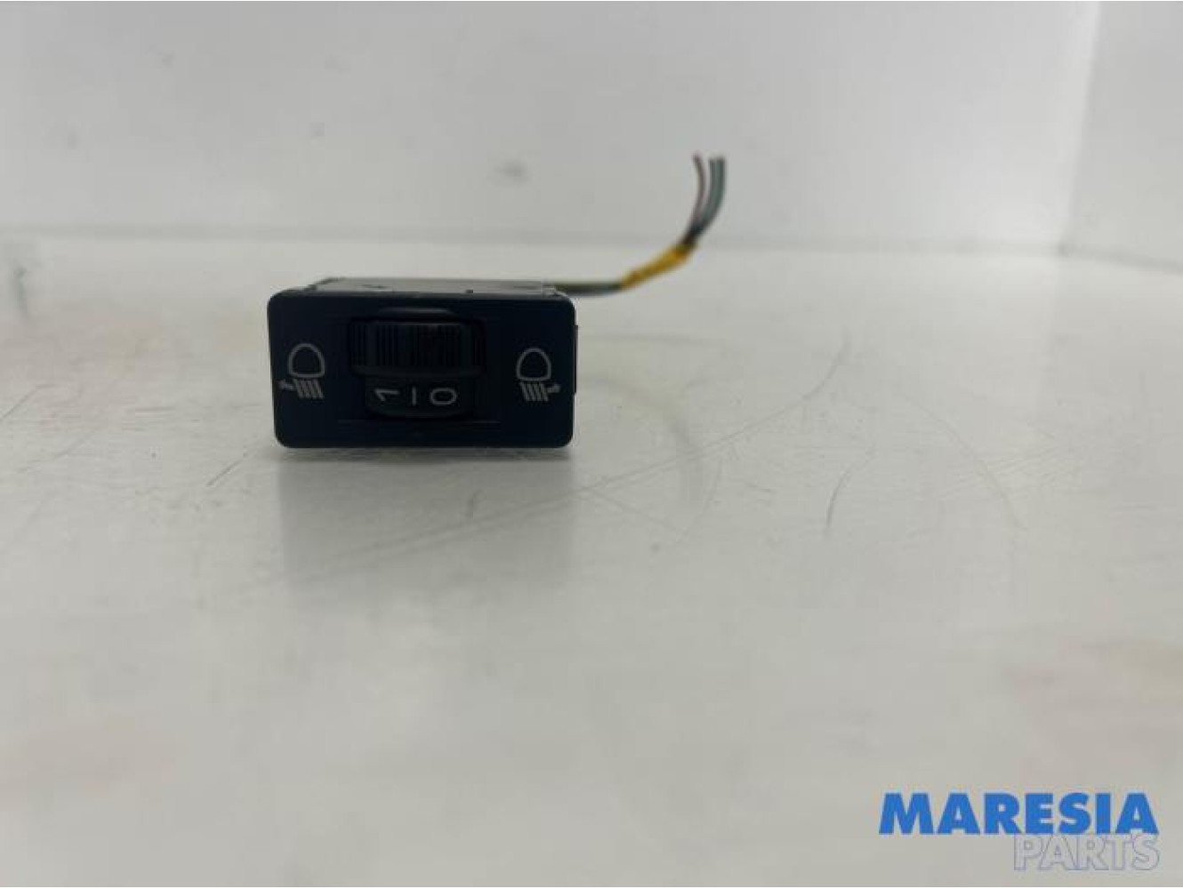 Citroen - C3 - AIH headlight switch