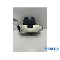 Citroen - C3 - Tailgate lock mechanism