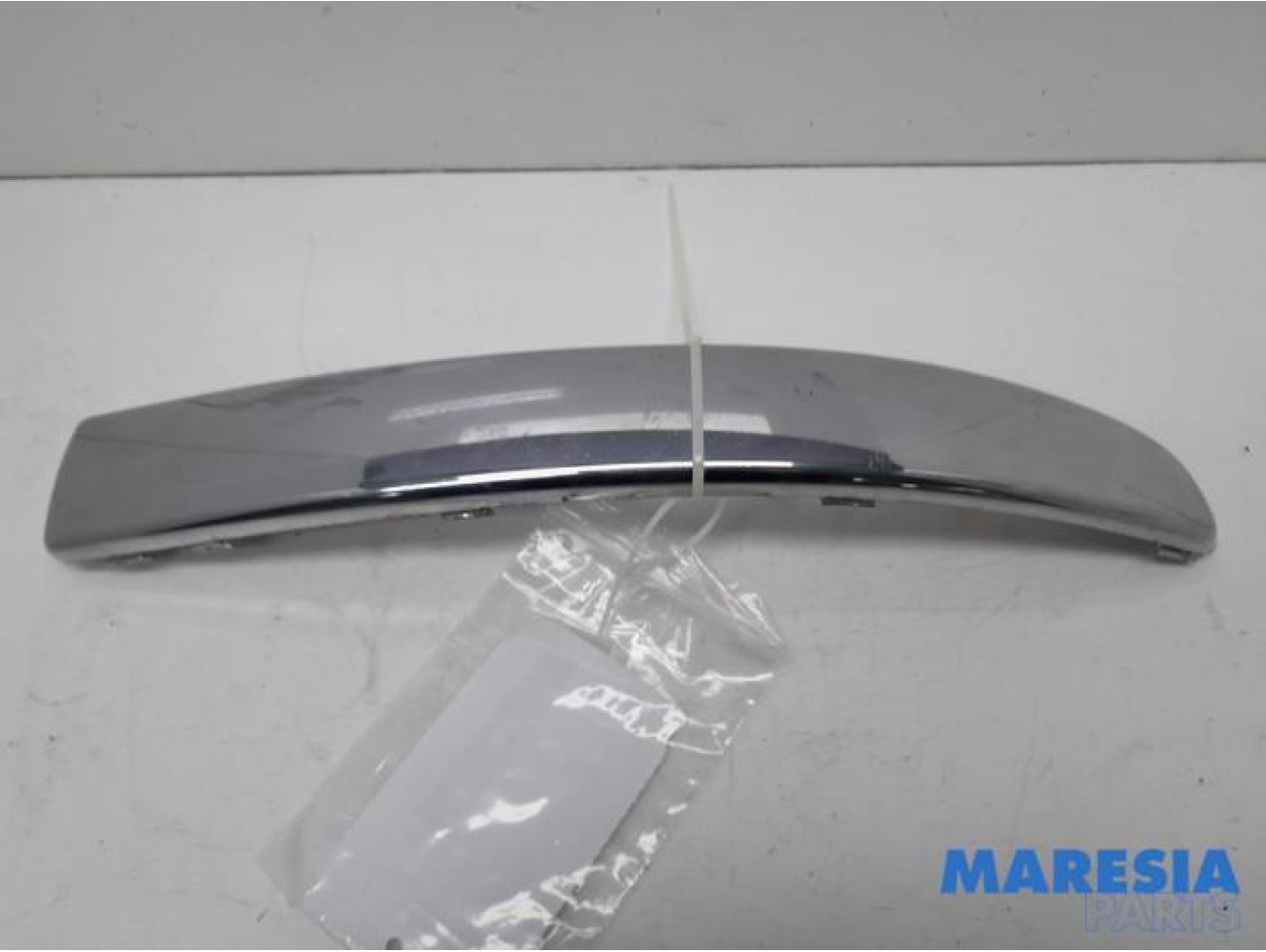 Citroen - C3 - Front bumper, right-side component