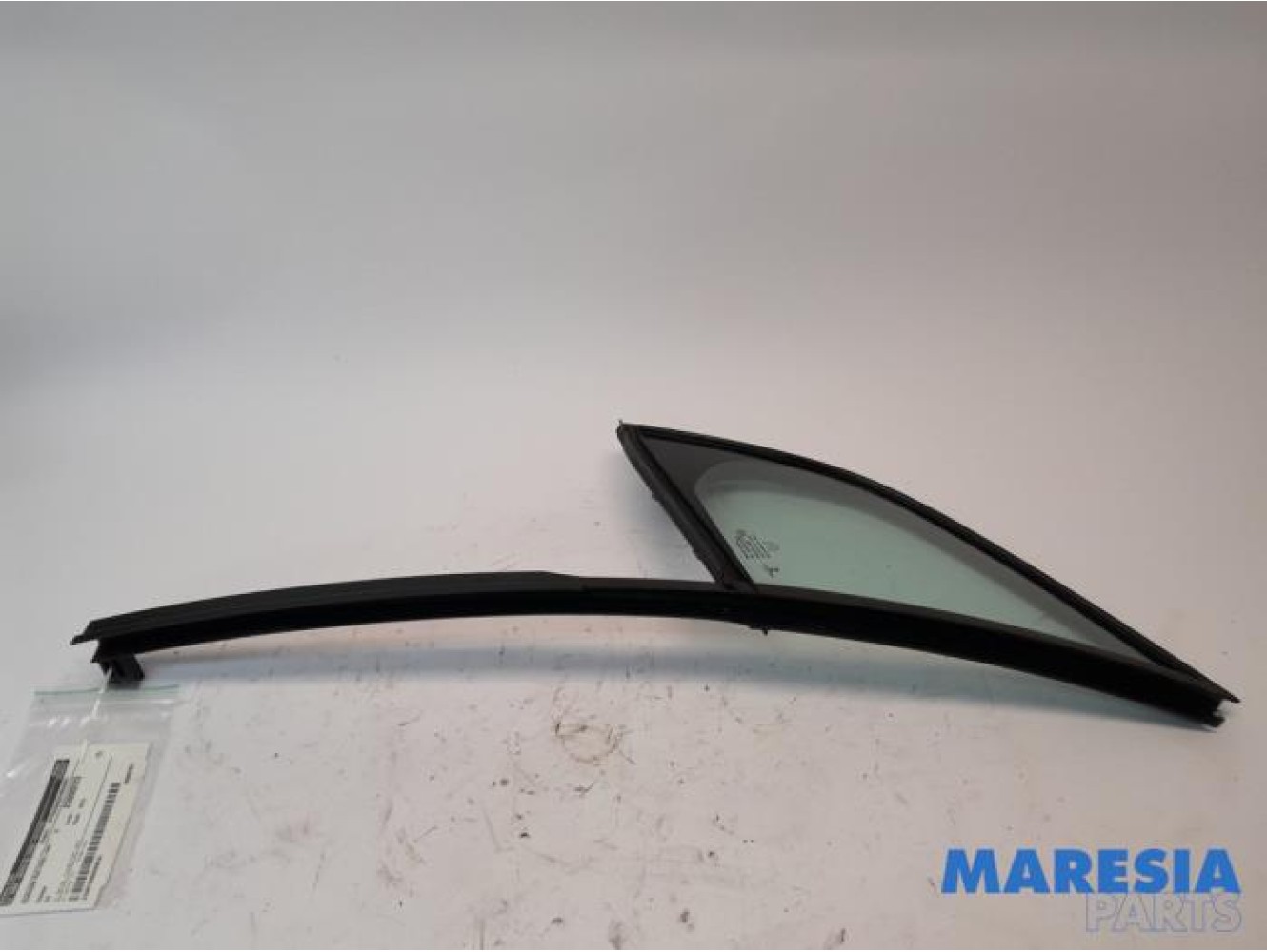 Citroen - C3 - Quarter light, front left