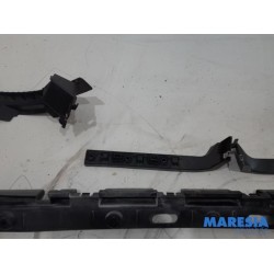 Alfa Romeo - Giulia - Rear bumper bracket central