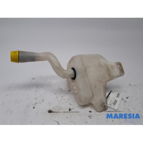 Fiat - Punto - Front windscreen washer reservoir