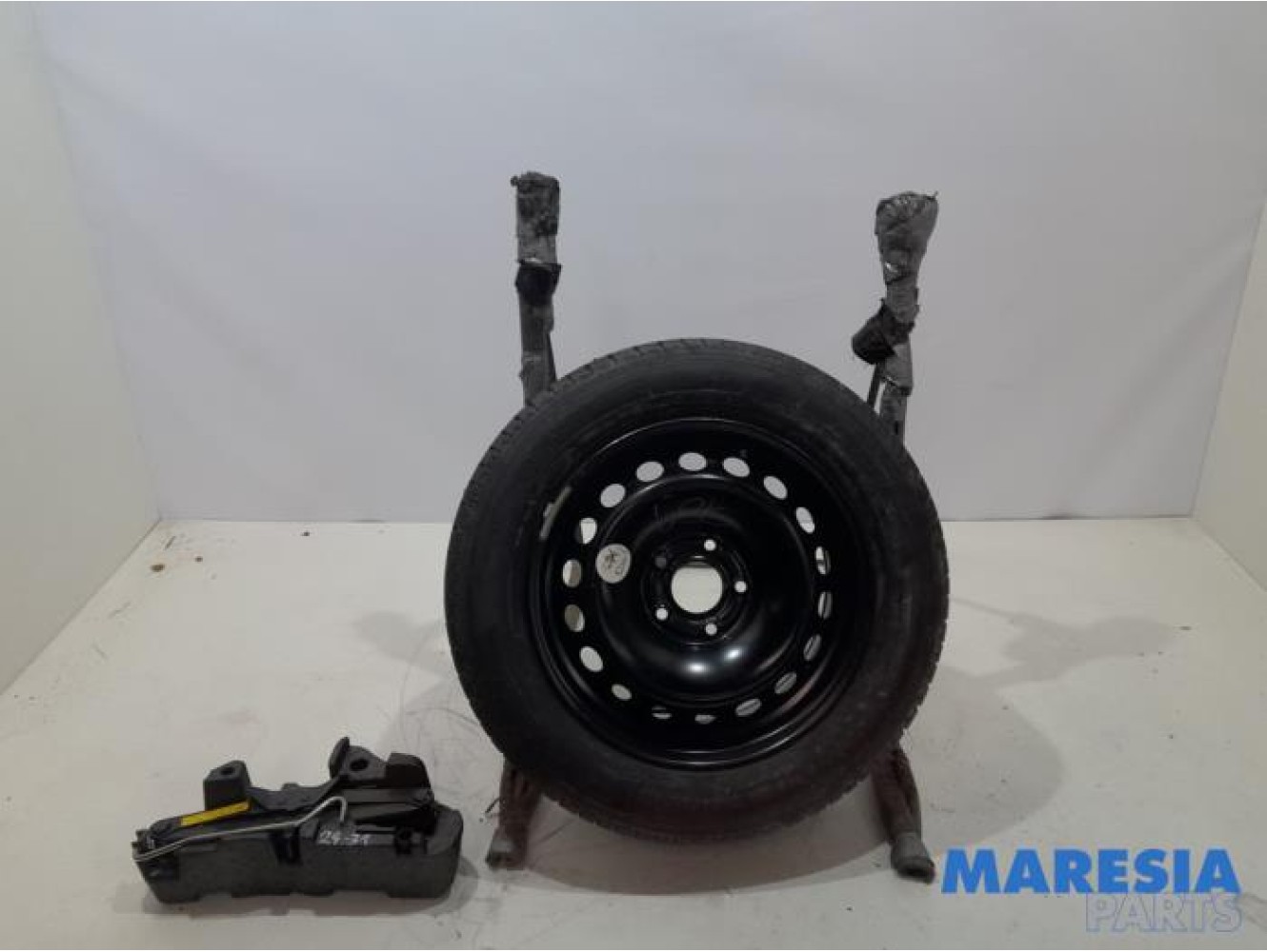 Renault - Scenic - Krikset + reservewiel