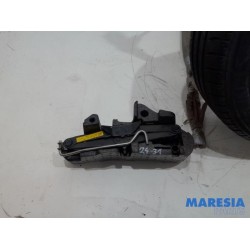 Renault - Scenic - Krikset + reservewiel
