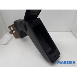 Fiat - Punto - Armrest