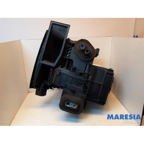 Renault - Twingo - Heater housing