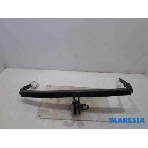 Renault - Scenic - Towbar
