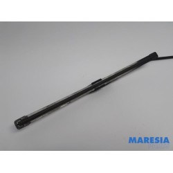 Fiat - Punto - Front wiper arm
