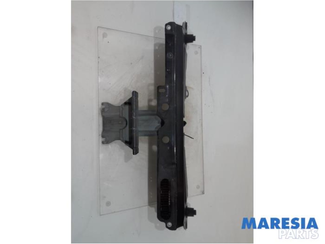 Renault - Twingo - Lock plate