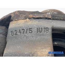 Renault - Twingo - Front brake calliper, left