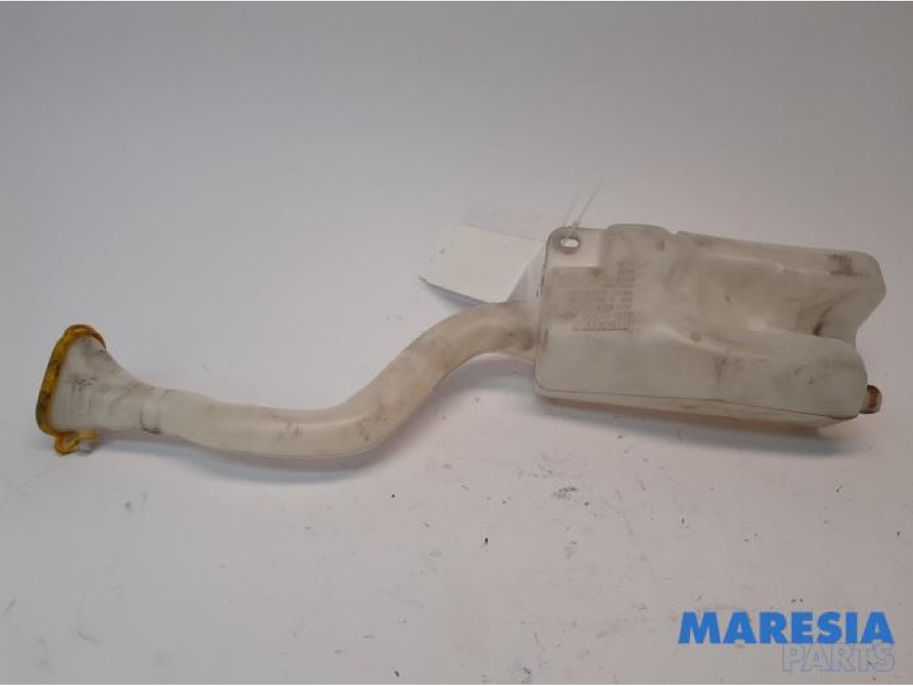 Renault - Twingo - Front windscreen washer reservoir