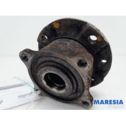 Renault - Twingo - Rear hub