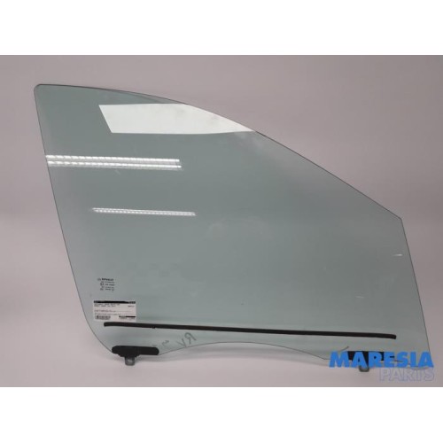 Renault - Scenic - Door window 4-door, front right