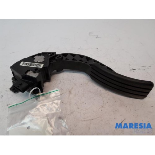 Renault - Scenic - Gaspedaalpositie Sensor