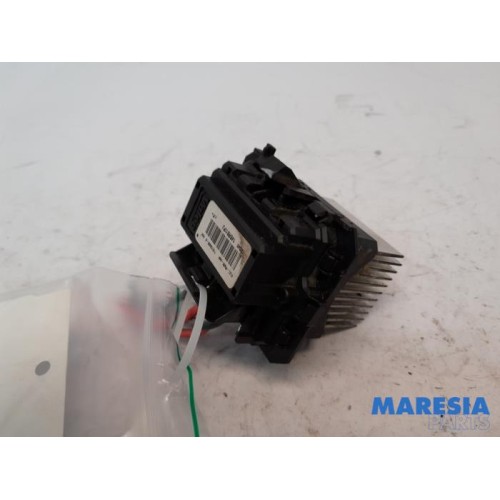 Renault - Scenic - Heater resistor