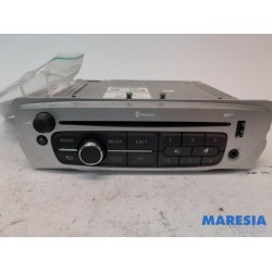 Renault - Scenic - Radio CD Speler