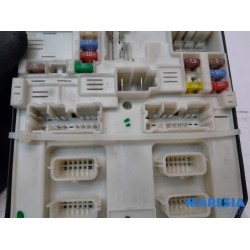 Renault - Scenic - Fuse box