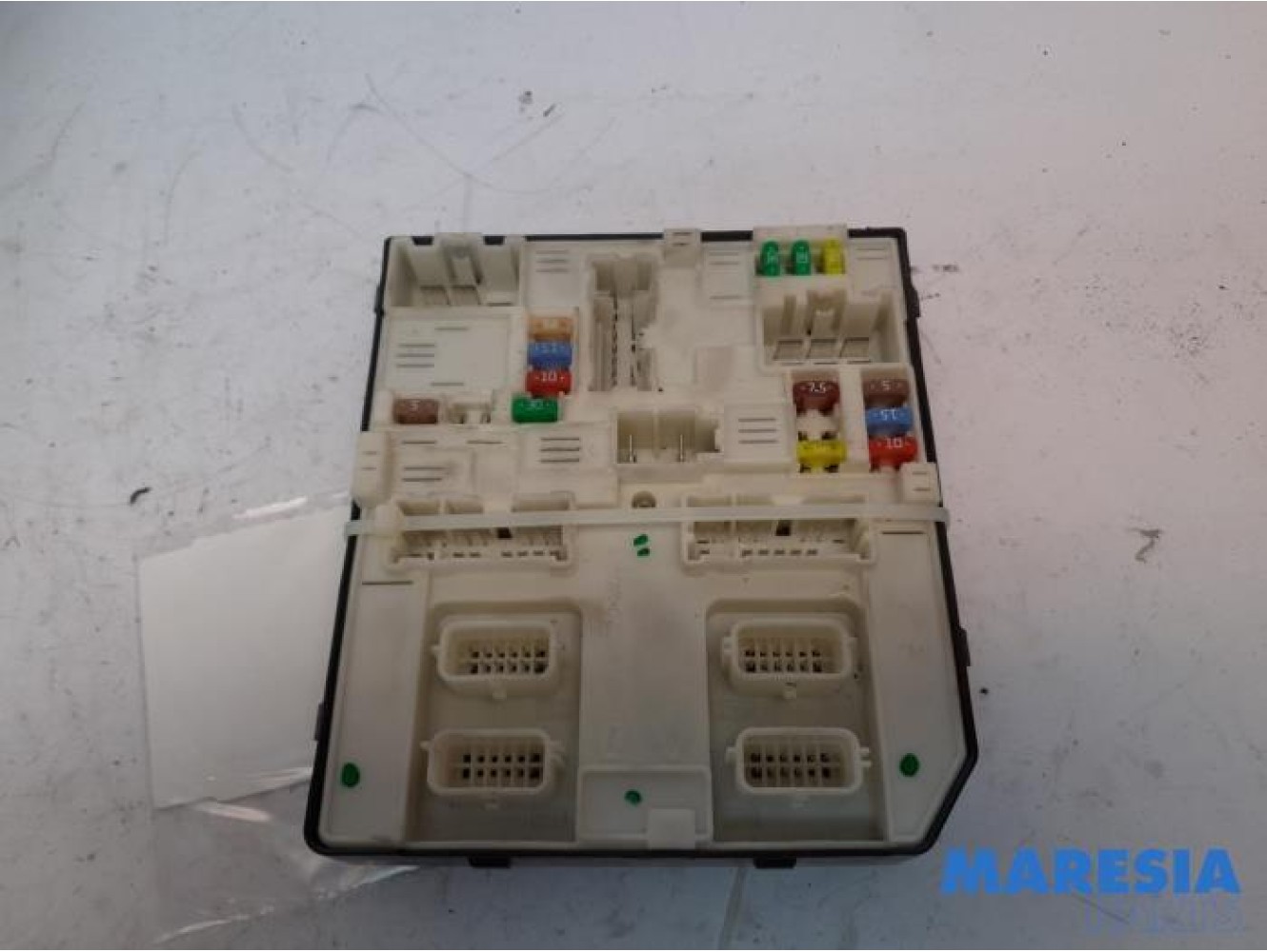 Renault - Scenic - Fuse box