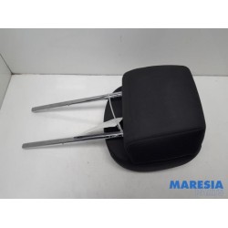 Renault - Megane - Headrest