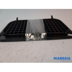 Renault - Scenic - Storage compartment