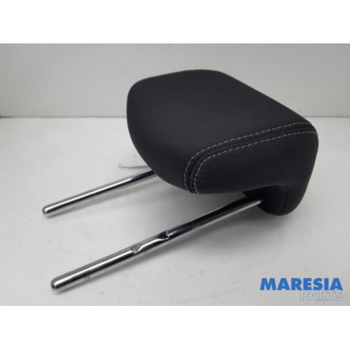 Renault - Megane - Headrest