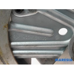 Renault - Scenic - Rear door window mechanism 4-door, left