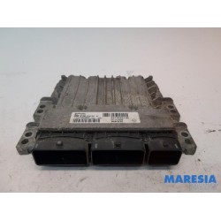 Renault - Scenic - Engine management computer