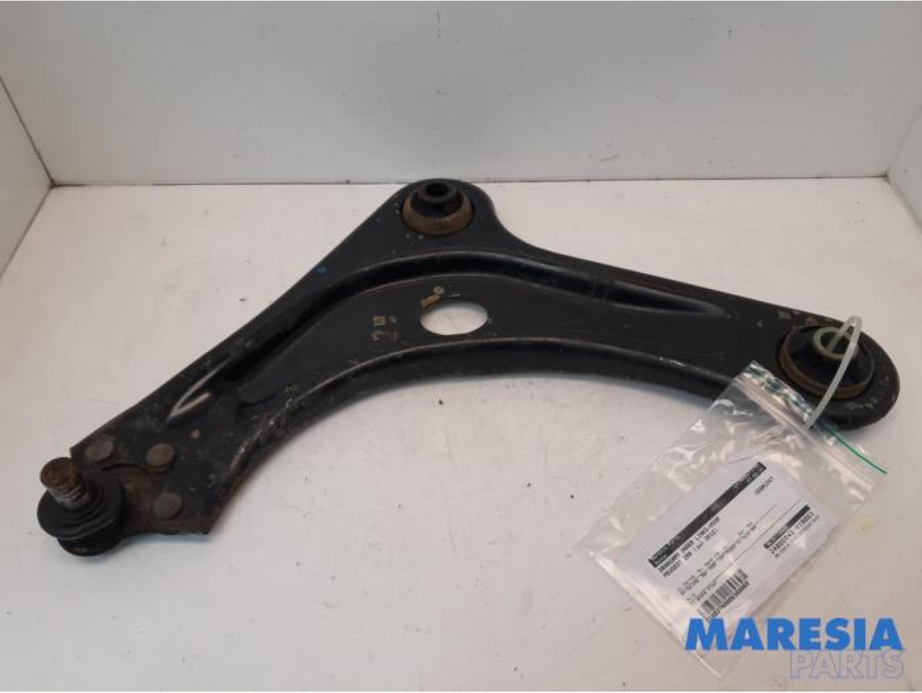 Peugeot - 208 - Querlenker unten links vorne