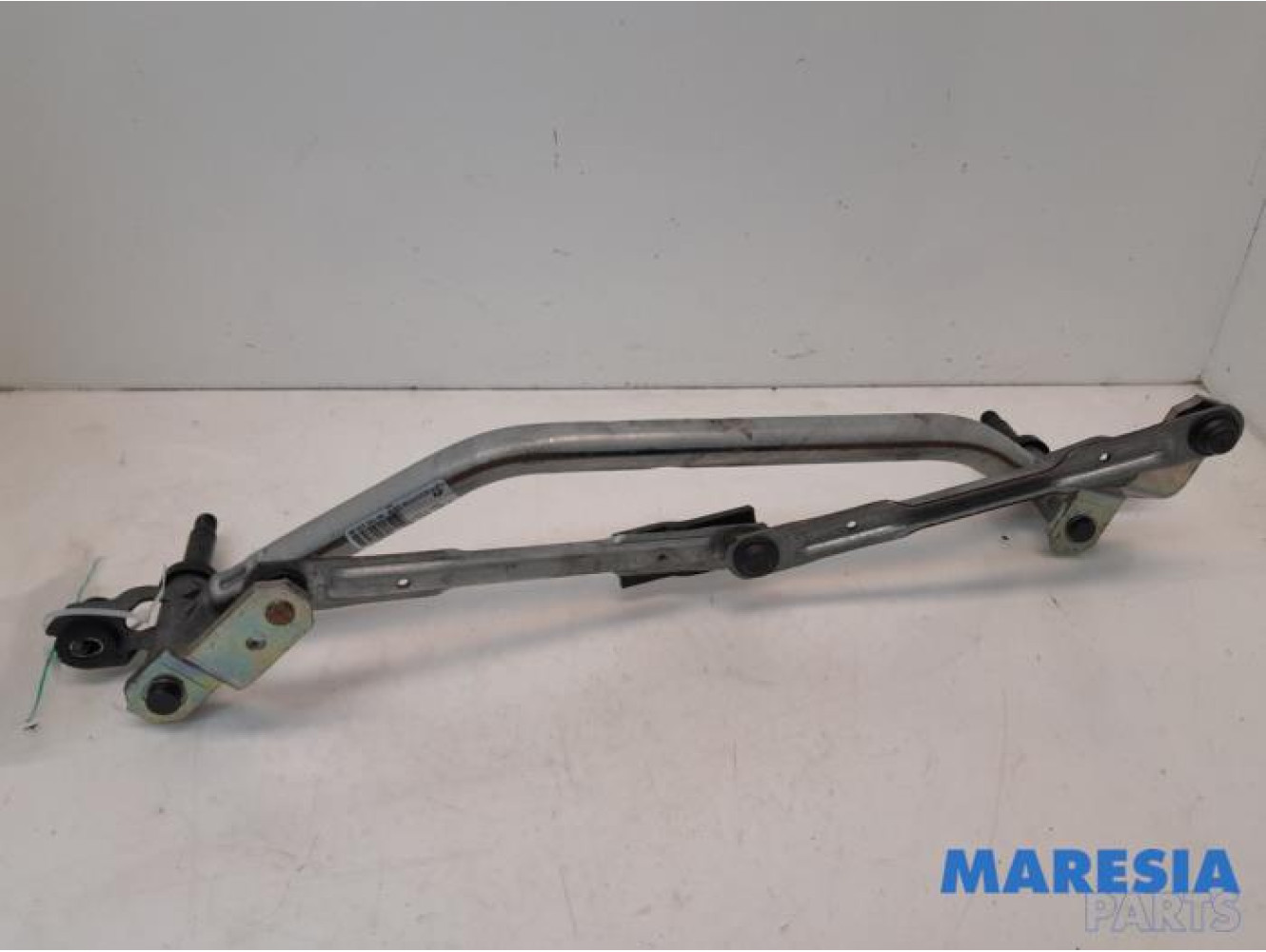 Peugeot - 208 - Wiper mechanism