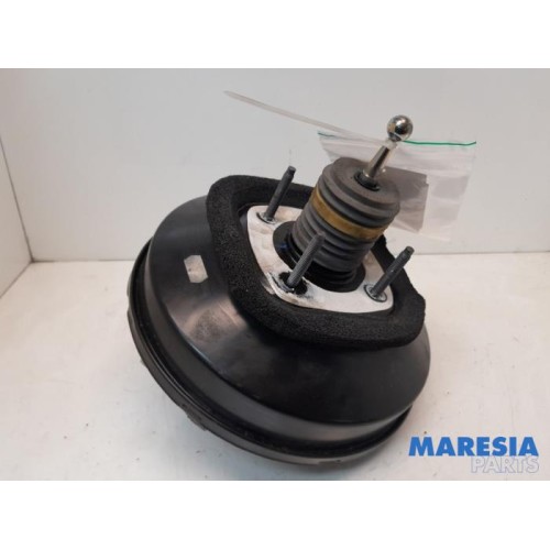 Peugeot - 208 - Brake servo