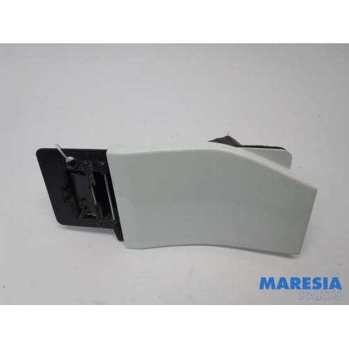Nissan - NV300 - Tank Klep