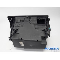 Nissan - NV300 - Handschuhfach