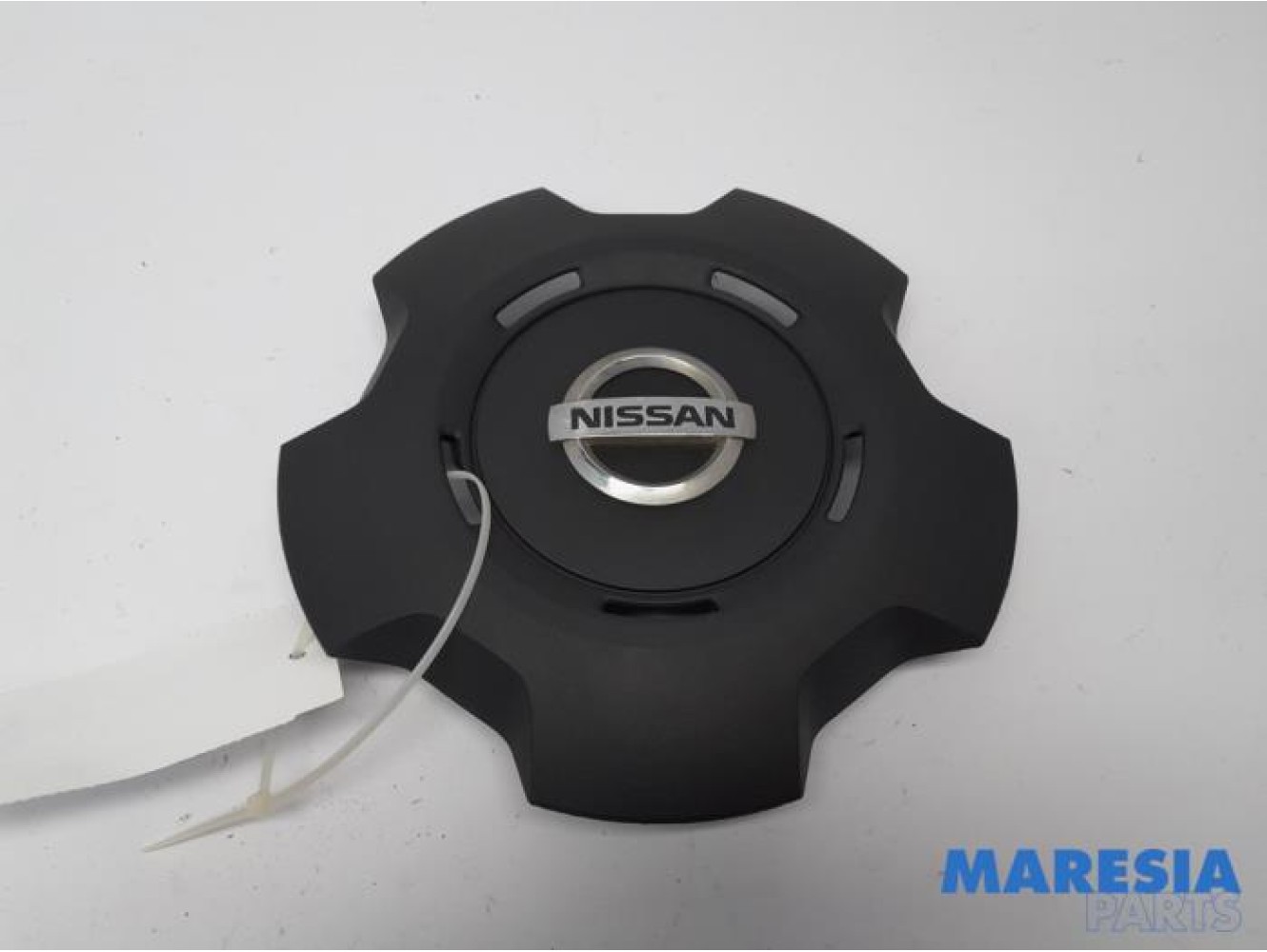 Nissan - NV300 - Wheel cover (spare)