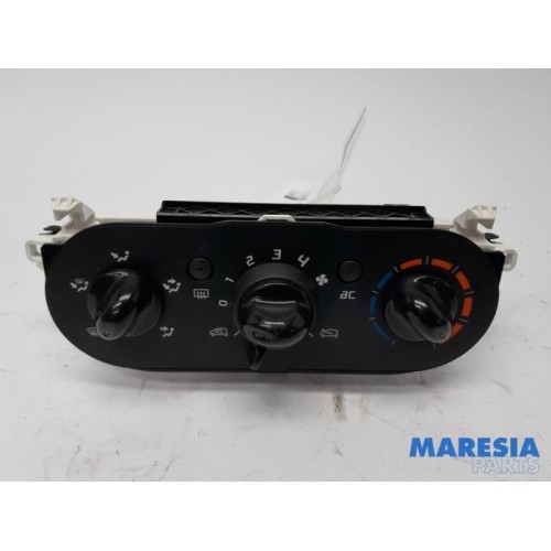 Renault - Twingo - Panneau de commandes chauffage