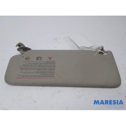 Renault - Twingo - Sun visor