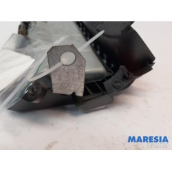 Fiat - Punto - Airbag knie links