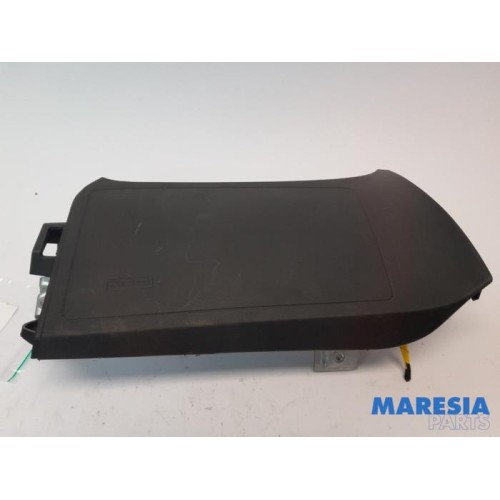 Fiat - Punto - Knee airbag, left