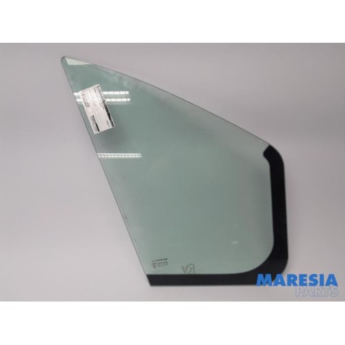 Nissan - NV300 - Quarter light, front right