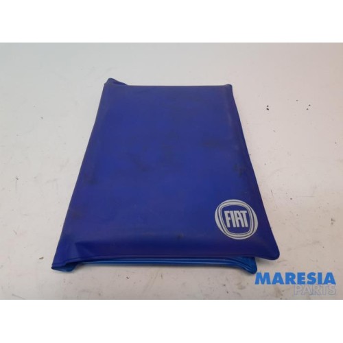 Fiat - Punto - Instruction Booklet