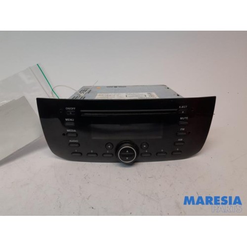 Fiat - Punto - Radio CD player