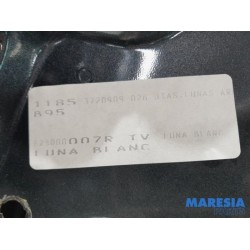 Renault - Megane - Rear door 4-door, right