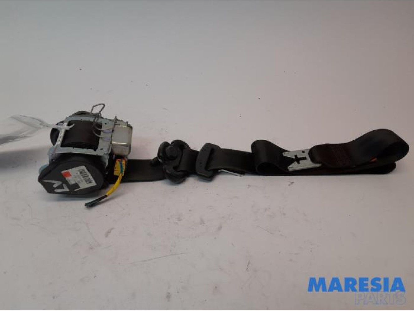 Fiat - Punto - Front seatbelt, left