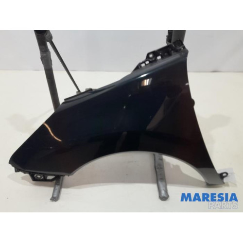 Peugeot - 3008 - Front wing, left