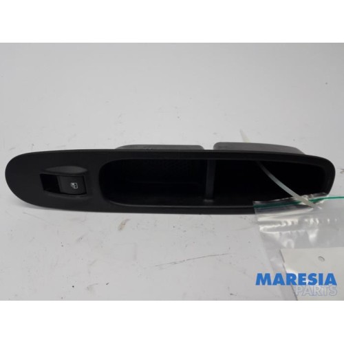 Fiat - Punto - Electric window switch
