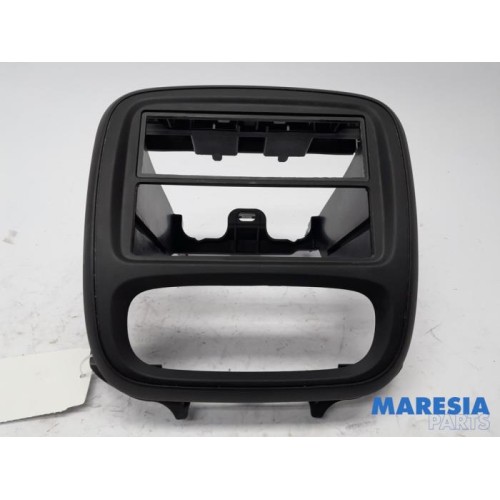 Nissan - NV300 - Radiotrim