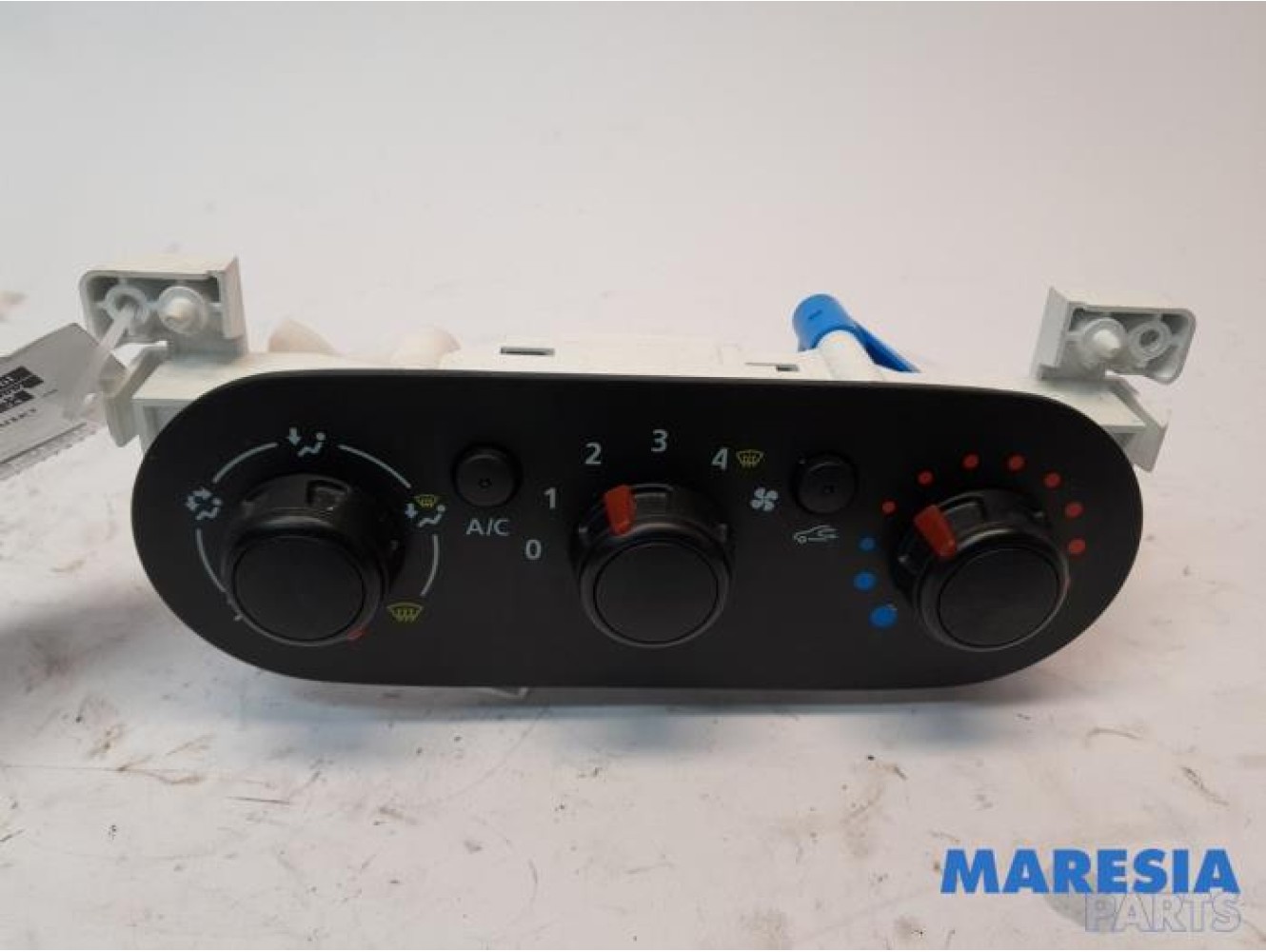 Nissan - NV300 - Heater control panel