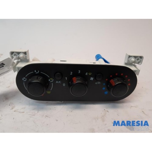 Nissan - NV300 - Panneau de commandes chauffage