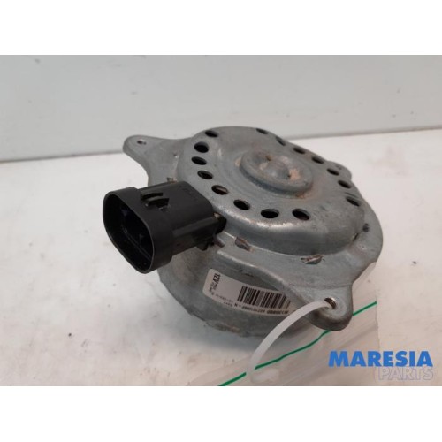 Peugeot - 208 - Fan motor