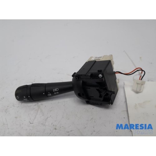 Nissan - NV300 - Indicator switch